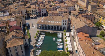 Casa Enza, Desenzano Del Garda, Italy