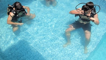Kolam renang outdoor