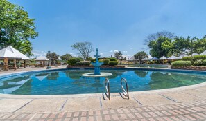 Utomhuspool