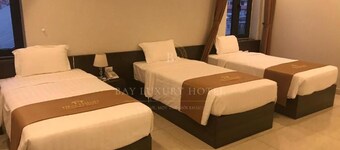 Tien Thinh Hotel Ha Long- by Bay Luxury