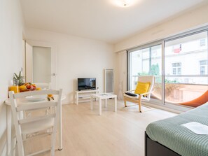 1 Schlafzimmer, Bügeleisen/Bügelbrett, WLAN