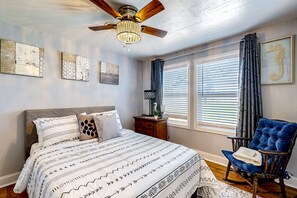 3 dormitorios, tabla de planchar con plancha, Internet y ropa de cama