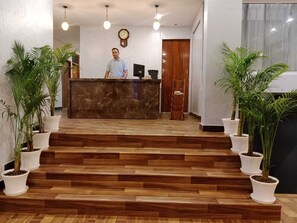 Lobby - Avisha Express (Haridwar)