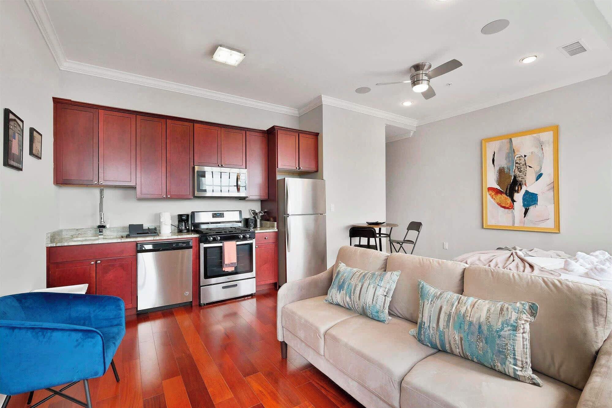 Dream Studio with Fitness Center & Rooftop Pool