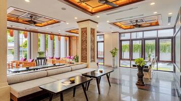 Zona de estar del vestíbulo