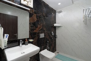 Room amenity - The Pine Retreat - Mall Road Dalhousie (Dalhousie)