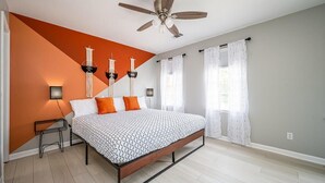 Room - Entire Home in Norcross, Upgraded! (Norcross)