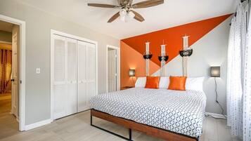 2 bedrooms, desk, iron/ironing board, WiFi