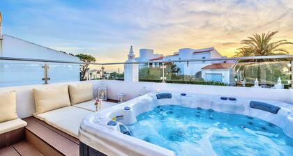 Stunning 2-Bedroom Beach Retreat in Vale do Lobo