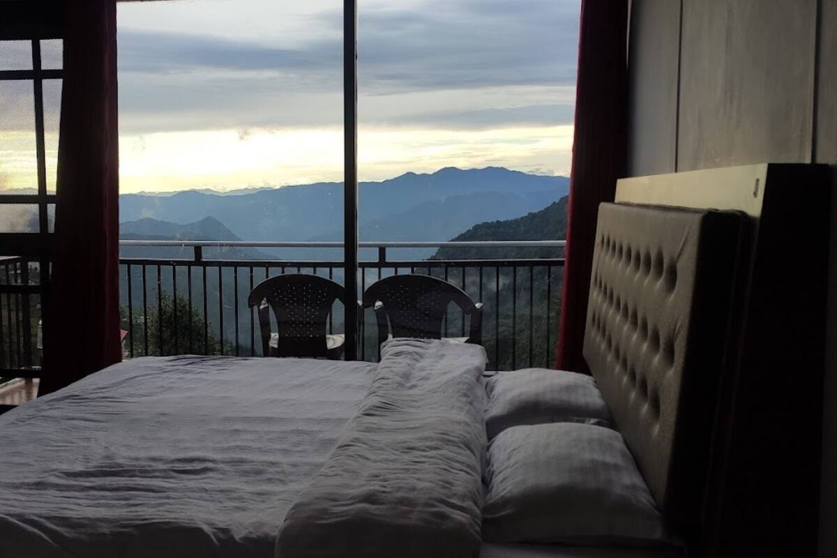 Casa Deluxe en un árbol | Sistema de insonorización, wifi gratis, ropa de cama