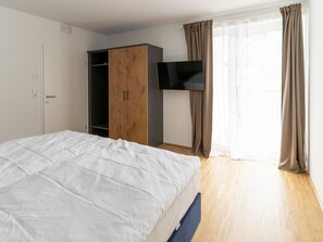 2 bedrooms, Internet
