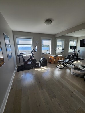 Fitness facility - Bainbridge Island Ocean Front Heaven (Bainbridge Island)