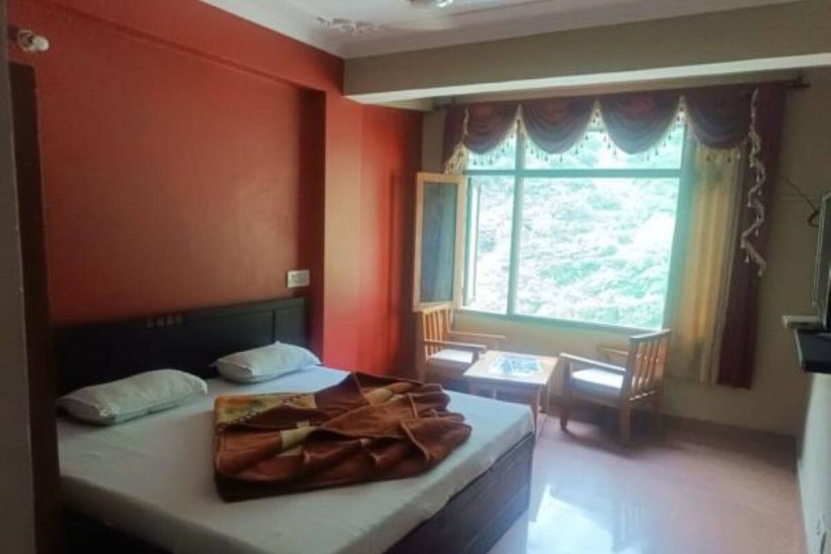 Deluxe Double Room | WiFi (free), bed sheets