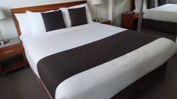 2 bedrooms, iron/ironing board, travel crib, internet