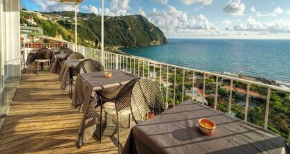 10 ensemble Ă 5 minutes de la mer, avec vue imprenable, piscine, wifi et parking