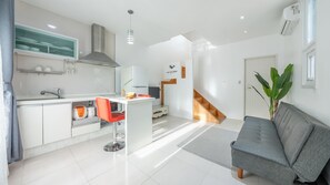 Basic Room, 1 Bedroom (Kkonmuji) | 1 bedroom, free WiFi - Gapyeong Gipeunsanarae Spa Pension (Gapyeong)