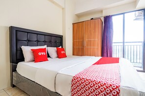 Deluxe Double Room | Bed sheets - Hotel O Tamansari Panoramic Apartment By Asgard (Bandung)