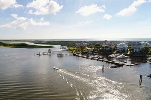 Marina - Monthly Off Season Rates! Adorable Beach Cottage,1 Block from KB Pier, Dog Friendly, Fenced (Kure Beach)