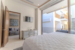 2 bedrooms, iron/ironing board, internet, bed sheets