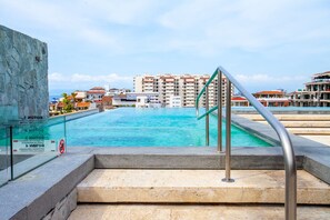 Beheizter Pool