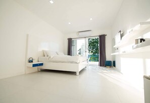 スーペリア ダブルルーム | ノートパソコン用作業スペース、WiFi (無料)、ベッドシーツ