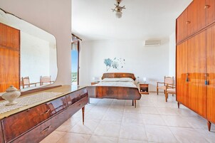 Villa familiare, 4 camere da letto, 2 bagni (Villa Mattalia Relax at Villa for 10) | 4 camere