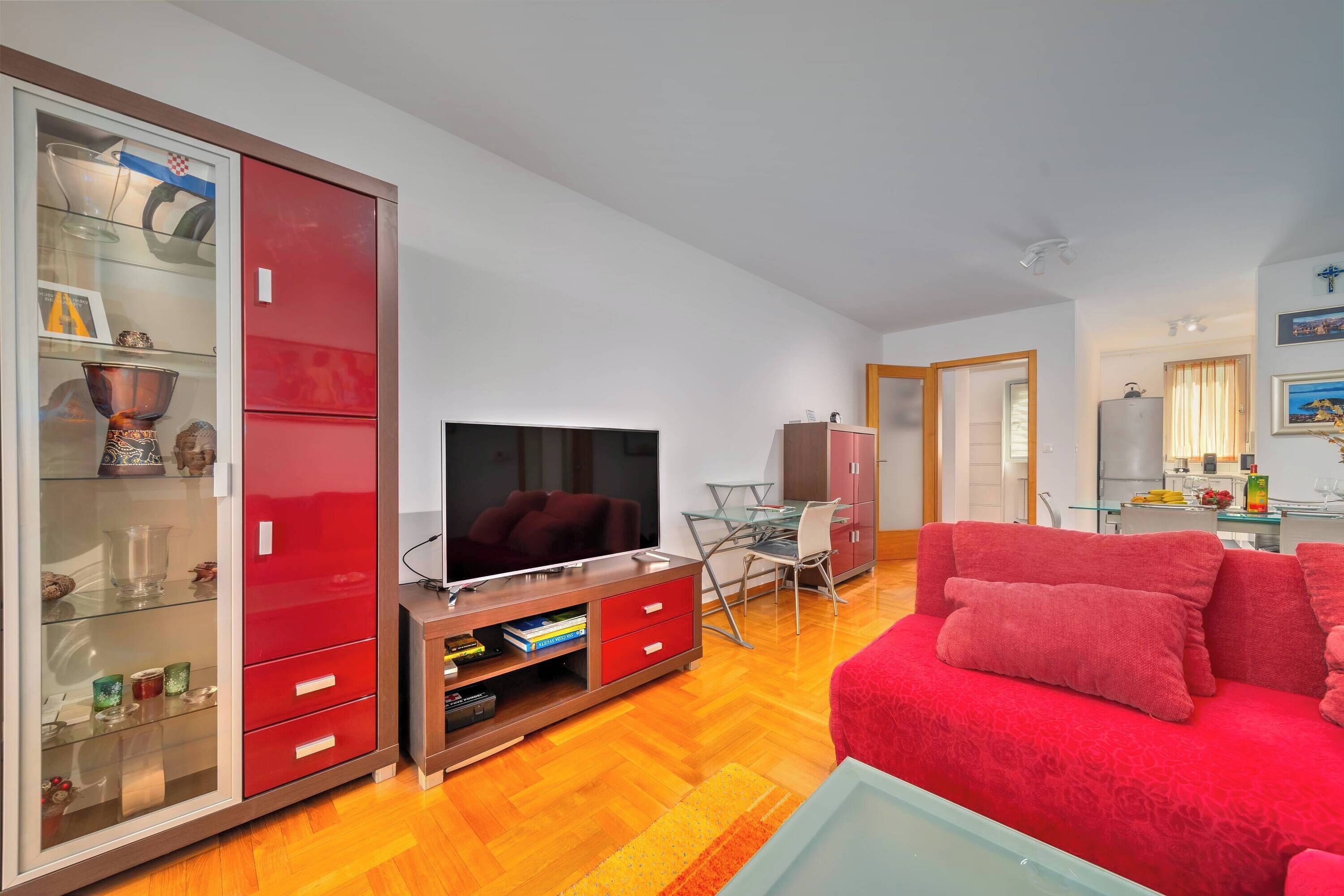 Flachbildfernseher, Stereoanlage