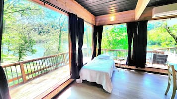 1 多间卧室、熨斗/熨衣板、WiFi、床单