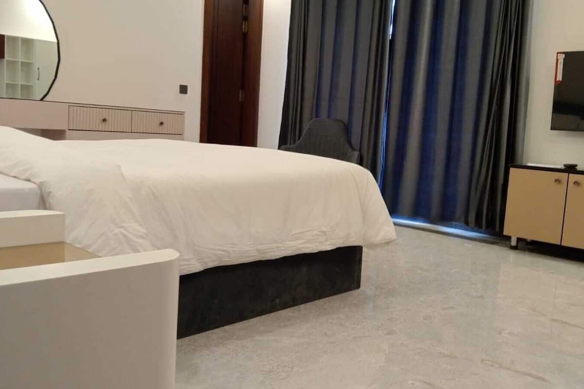 Executive Single Room | Desk, soundproofing, free WiFi