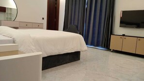 Desk, soundproofing, free WiFi - Panorama Guest House (Islamabad)