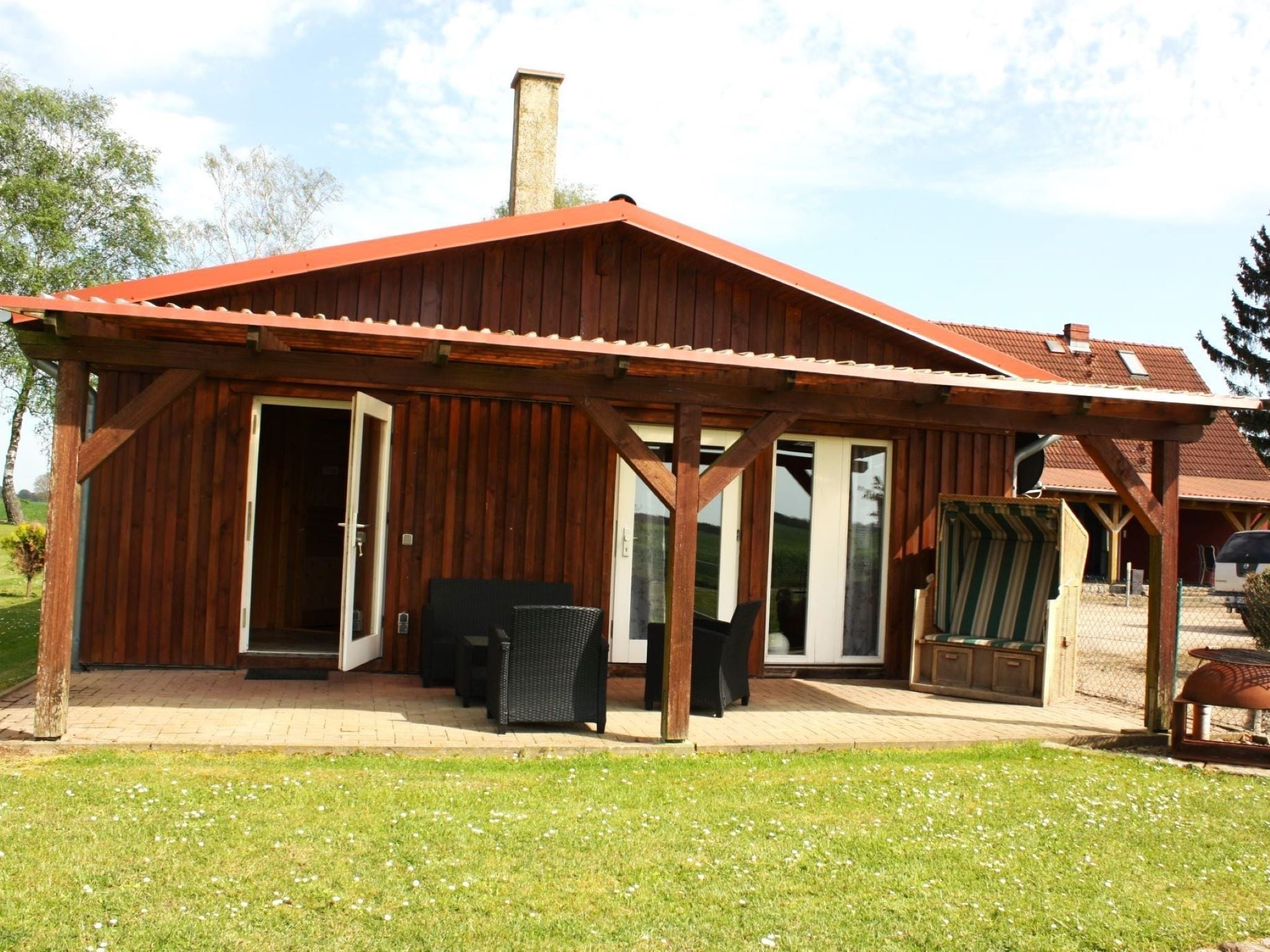 Eingang  und Terrasse
