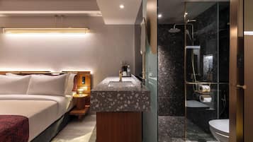 In-room safe, soundproofing, free WiFi