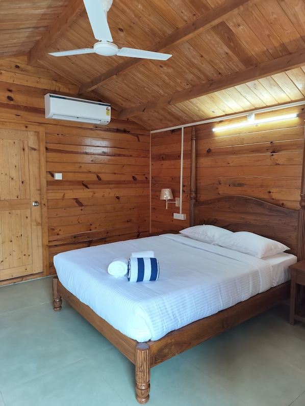 Standard-Doppelzimmer | Schreibtisch, schallisolierte Zimmer