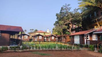 Standard Double Room | Garden view
