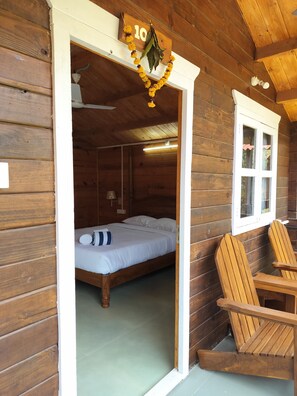 Standard Double Room | Desk, soundproofing - B R Cottages (Canacona)