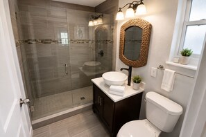 Shower, towels, shampoo