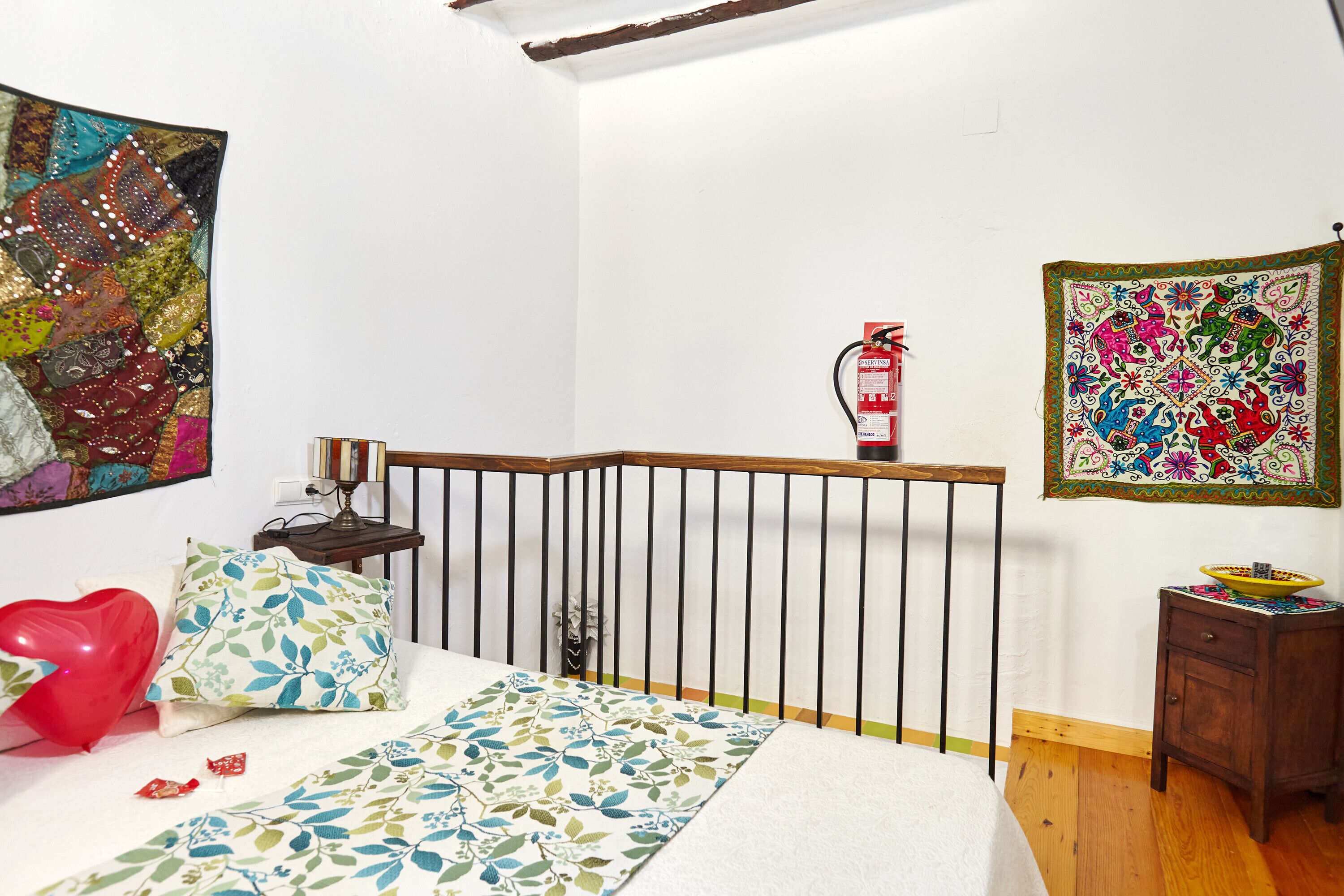 1 dormitorio, tabla de planchar con plancha, wifi gratis y ropa de cama