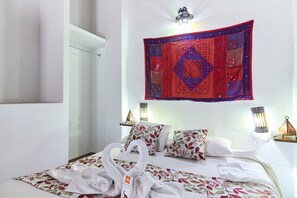 2 bedrooms, iron/ironing board, free WiFi, bed sheets - Holiday Home 'Cazorla Rural Gualay' with Mountain View, Wi-Fi and Air Conditioning (QUESADA)