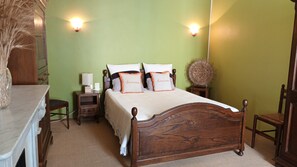 1 soverom, internettilgang og sengetøy