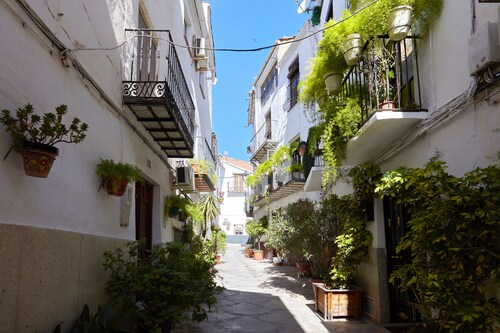 Apartment 'Cazorla Rural Guadiana' with Balcony, Wi-Fi and Air Conditioning