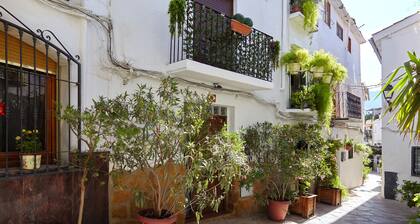 Apartment 'Cazorla Rural Guadiana' with Balcony, Wi-Fi and Air Conditioning