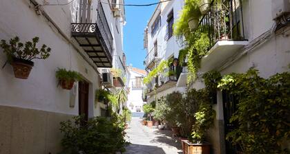 Apartment 'Cazorla Rural Guadiana' with Balcony, Wi-Fi and Air Conditioning