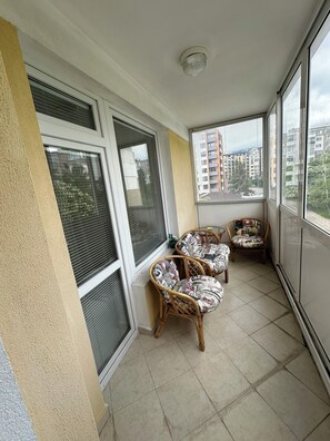 Interior - Appartement Moderne, Calme et Chaleureux! Parking Privé Souterrain! (Sofia)