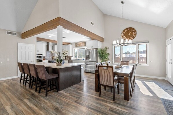 Signature-talo | Ruokailu omassa huoneessa