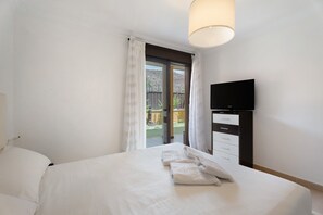 2 habitaciones, tabla de planchar con plancha y wifi gratis 