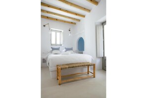 3 bedrooms, free WiFi, bed sheets - Holiday Home 'Agapi Home' with Private Terrace, Wi-Fi and Air Conditioning (Tinos)