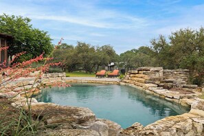Pool - Private Ranch|Pool|Ping Pong|Yoga|Weddings|Games (Kendalia)