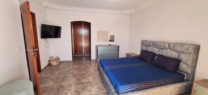 3 soverom, strykejern/-brett, wi-fi (inkludert) og sengetøy