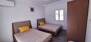 3 bedrooms, iron/ironing board, free WiFi, bed sheets