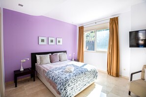 3 bedrooms, iron/ironing board, free WiFi, bed sheets - Chalet 'Comodo Triplex La Cala Golf' with Shared Pool, Wi-Fi and Air Conditioning (Mijas)
